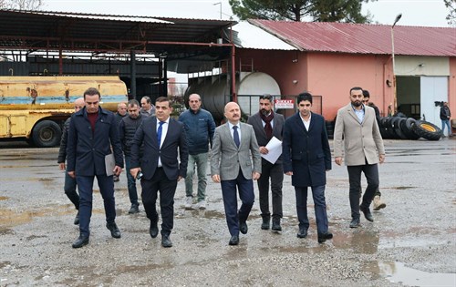 Valimiz Sayın Dr. Osman Varol, İl Özel İdaresi Ek Binasında İncelemelerde Bulundu.